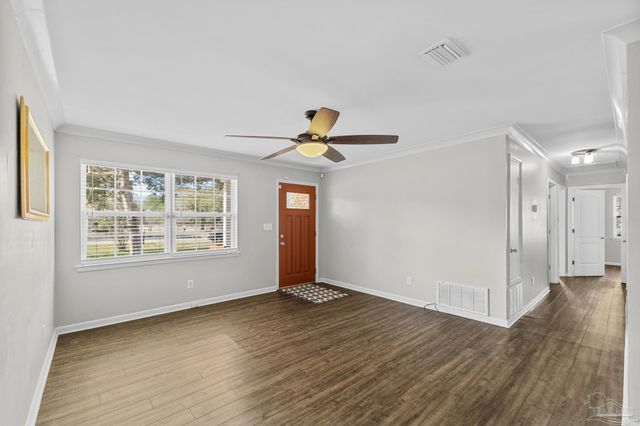 3844 Stefani Rd, Cantonment, FL 32533