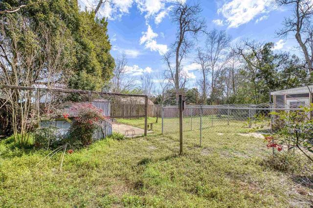 3844 Stefani Rd, Cantonment, FL 32533
