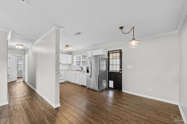 3844 Stefani Rd, Cantonment, FL 32533