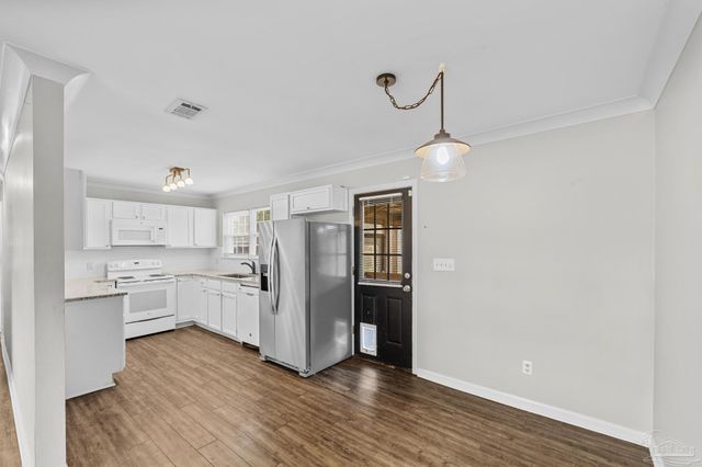 3844 Stefani Rd, Cantonment, FL 32533