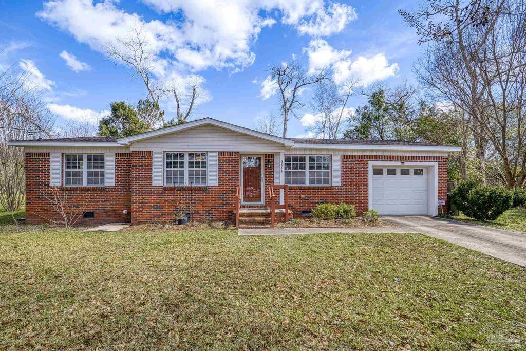 3844 Stefani Rd, Cantonment, FL 32533