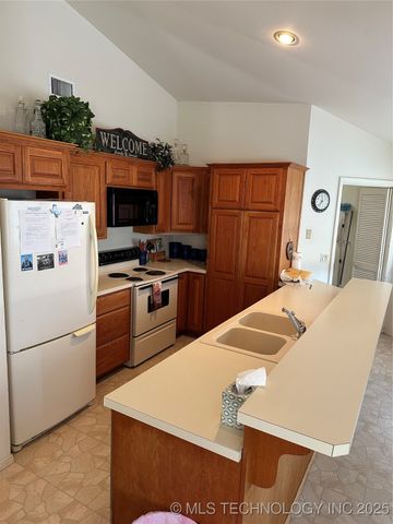 32340 S Skyline Drive, Cookson, OK 74427