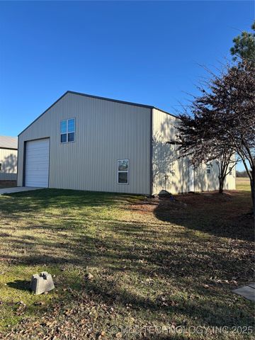 32340 S Skyline Drive, Cookson, OK 74427