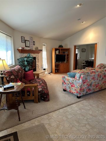 32340 S Skyline Drive, Cookson, OK 74427