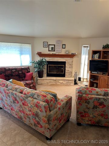 32340 S Skyline Drive, Cookson, OK 74427