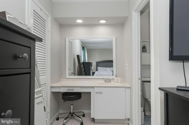 1032-B MARGATE CT, Sterling, VA 20164