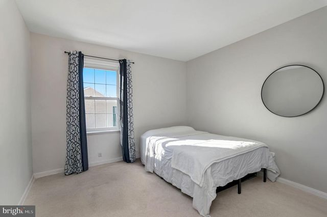 1032-B MARGATE CT, Sterling, VA 20164