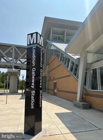 1032-B MARGATE CT, Sterling, VA 20164