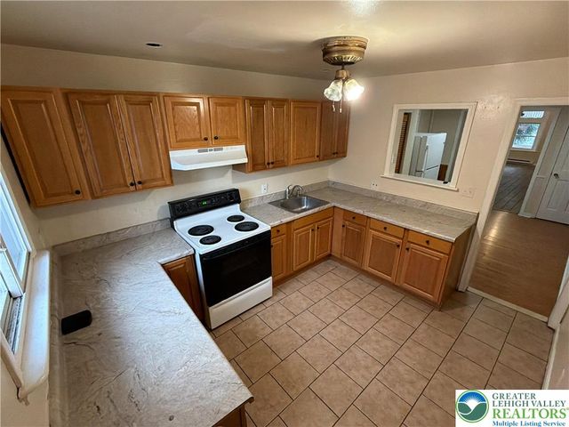 968 West Tilghman Street, Allentown City, PA 18102