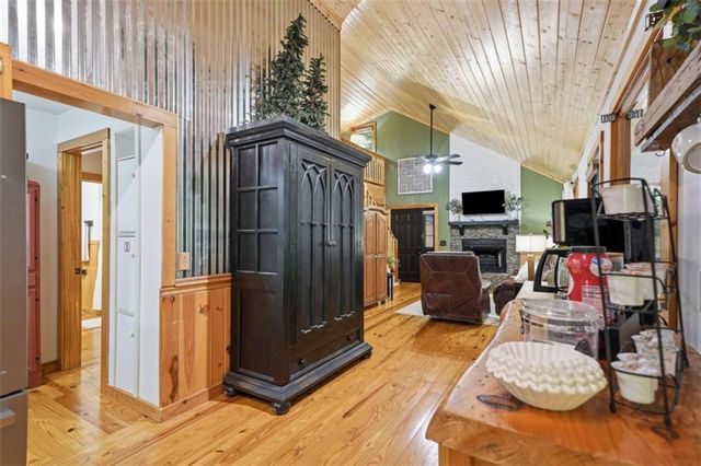 28 Wood Lane, Blue Ridge, GA 30513