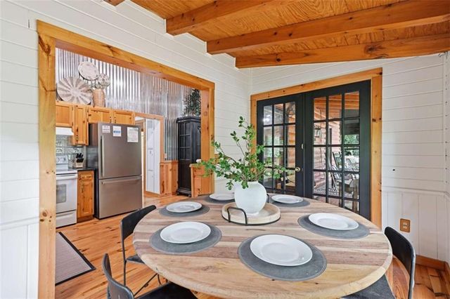 28 Wood Lane, Blue Ridge, GA 30513