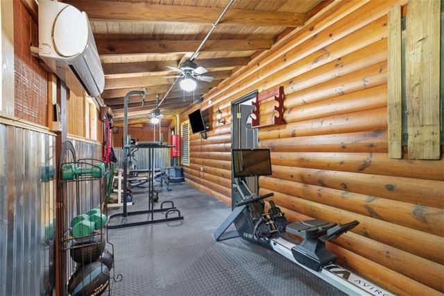 28 Wood Lane, Blue Ridge, GA 30513