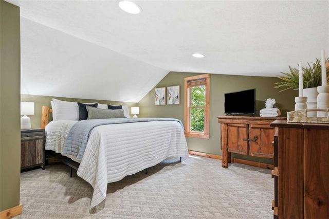 28 Wood Lane, Blue Ridge, GA 30513