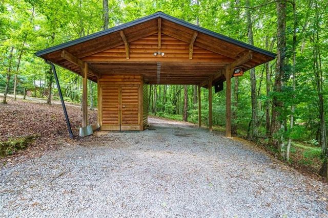 28 Wood Lane, Blue Ridge, GA 30513