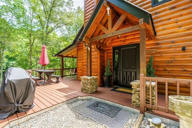 28 Wood Lane, Blue Ridge, GA 30513