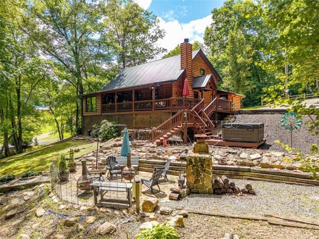 28 Wood Lane, Blue Ridge, GA 30513