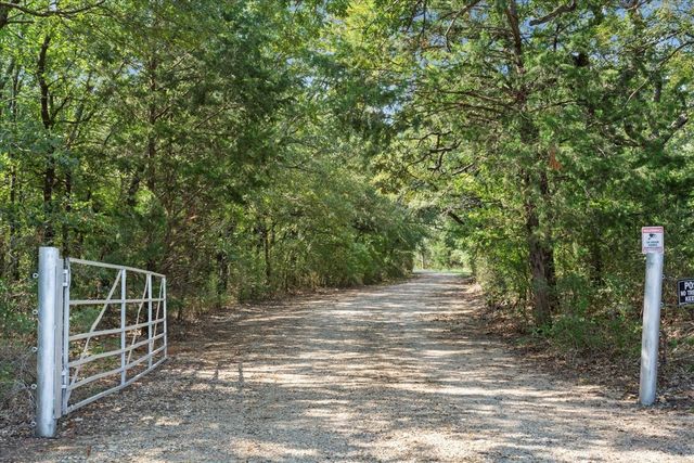 1487 Middleton Road, Mart, TX 76664