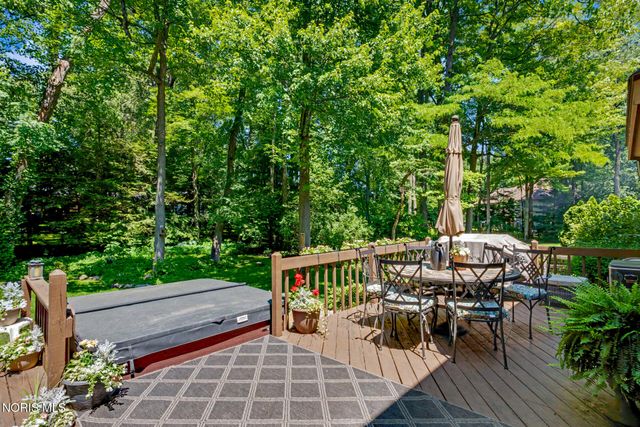4828 High Oaks Boulevard, Toledo, OH 43623