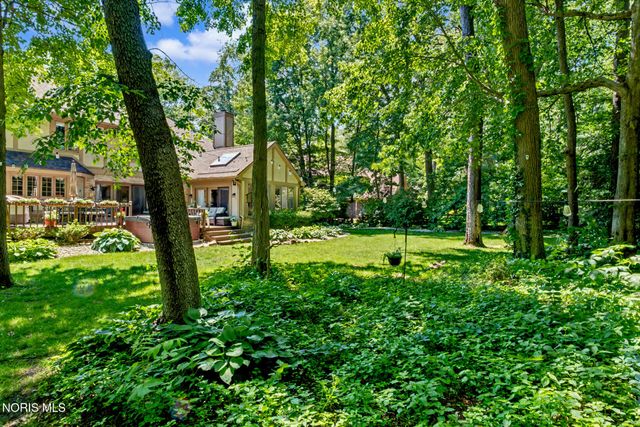4828 High Oaks Boulevard, Toledo, OH 43623