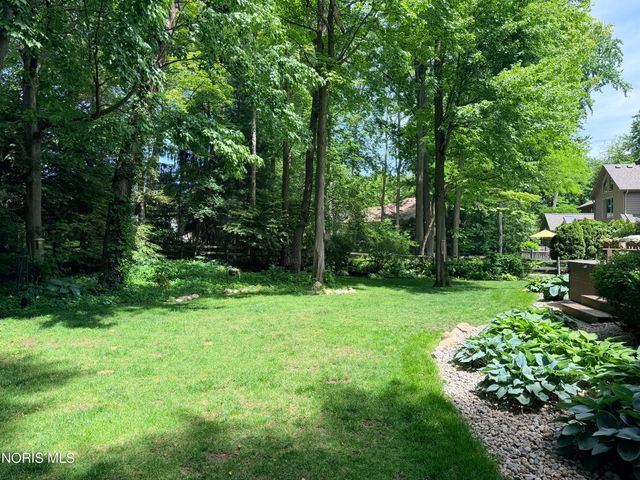 4828 High Oaks Boulevard, Toledo, OH 43623