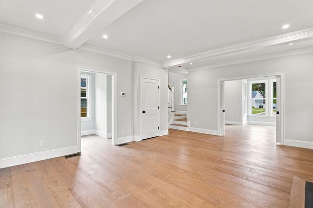 14 Maple, Amesbury, MA 01913
