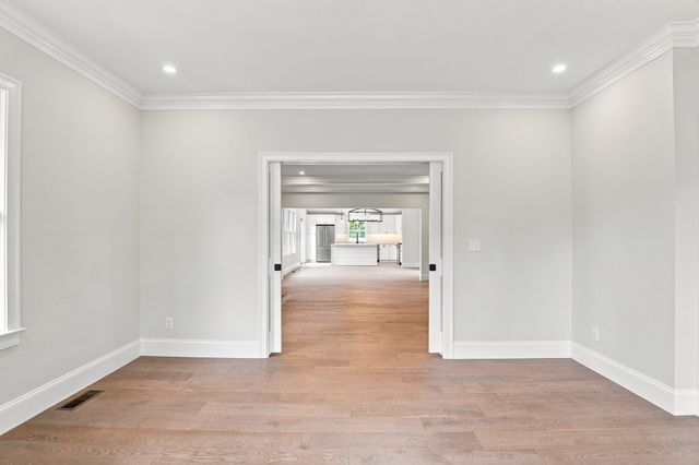 14 Maple, Amesbury, MA 01913