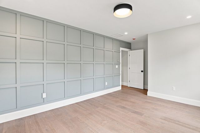 14 Maple, Amesbury, MA 01913