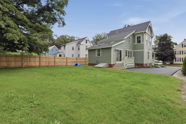 14 Maple, Amesbury, MA 01913