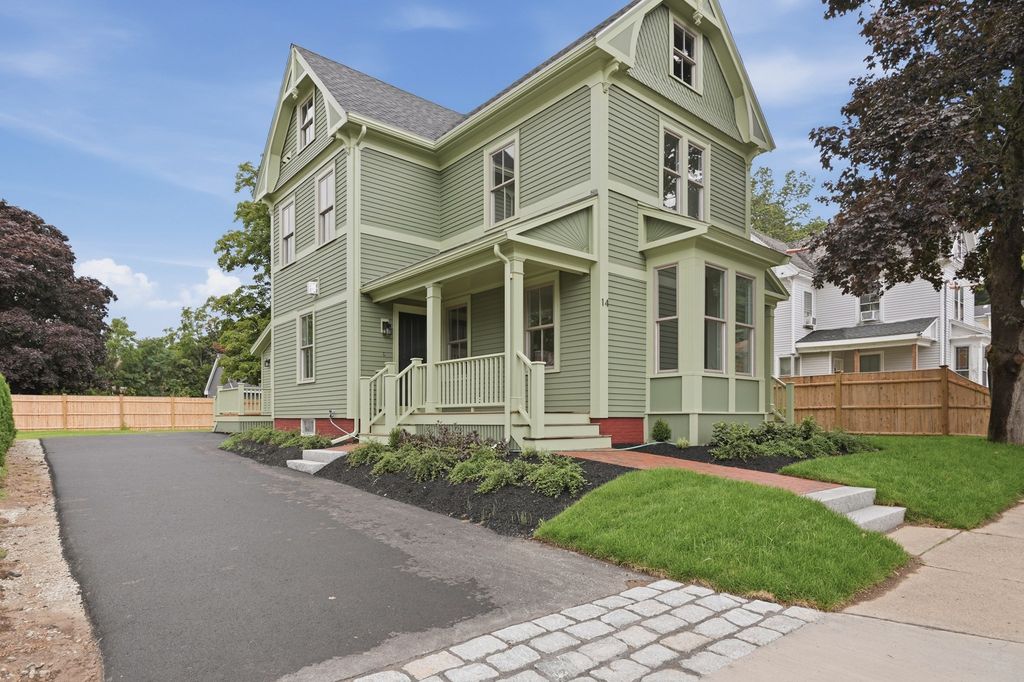 14 Maple, Amesbury, MA 01913