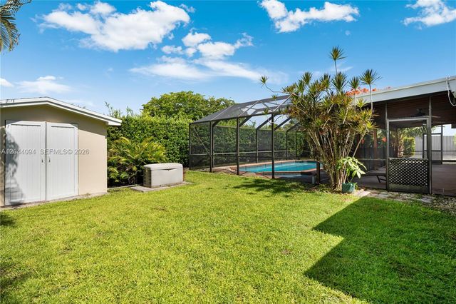 18250 SW 88th Place, Palmetto Bay, FL 33157