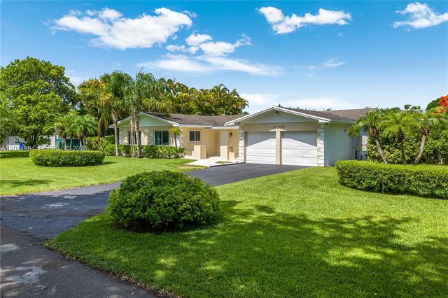 18250 SW 88th Place, Palmetto Bay, FL 33157