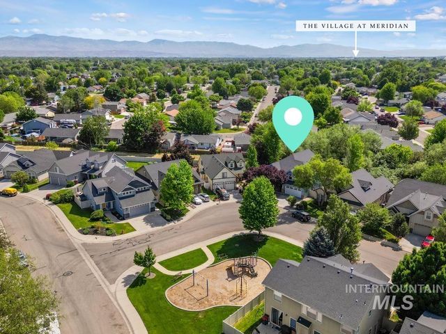 313 E Ryegate Dr, Meridian, ID 83646