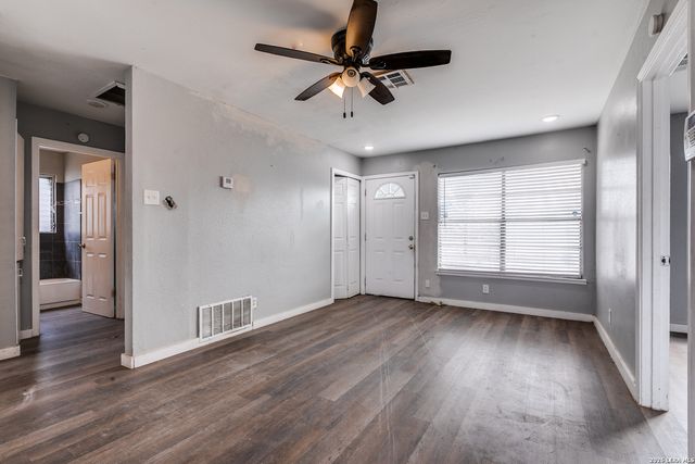 5647 Middlefield, San Antonio, TX 78242