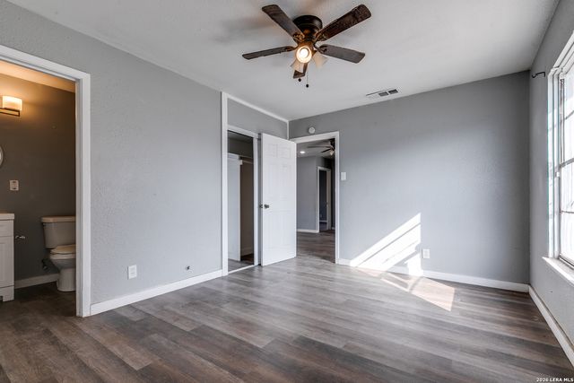 5647 Middlefield, San Antonio, TX 78242