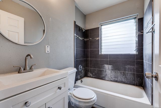 5647 Middlefield, San Antonio, TX 78242