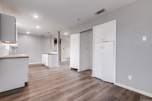 5647 Middlefield, San Antonio, TX 78242