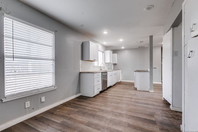 5647 Middlefield, San Antonio, TX 78242