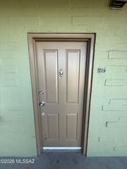 931 N Euclid Avenue # 216, Tucson, AZ 85719