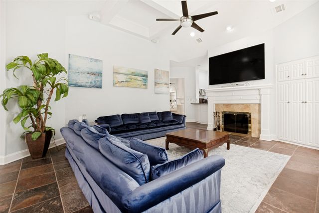32 Victoria Drive, Rowlett, TX 75088