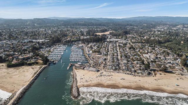188 Harbor Beach Court, Santa Cruz, CA 95062