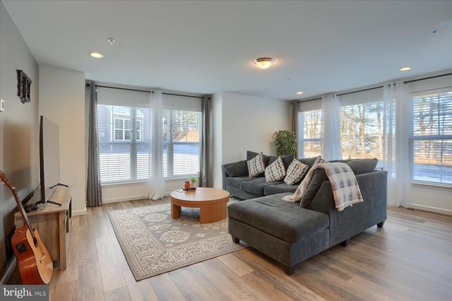 110 EMMA CIR, Harrisburg, PA 17112