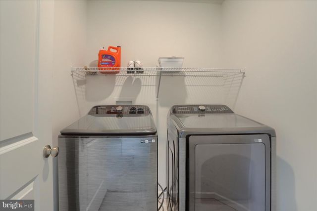 110 EMMA CIR, Harrisburg, PA 17112