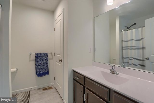 110 EMMA CIR, Harrisburg, PA 17112