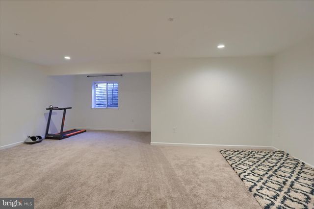 110 EMMA CIR, Harrisburg, PA 17112