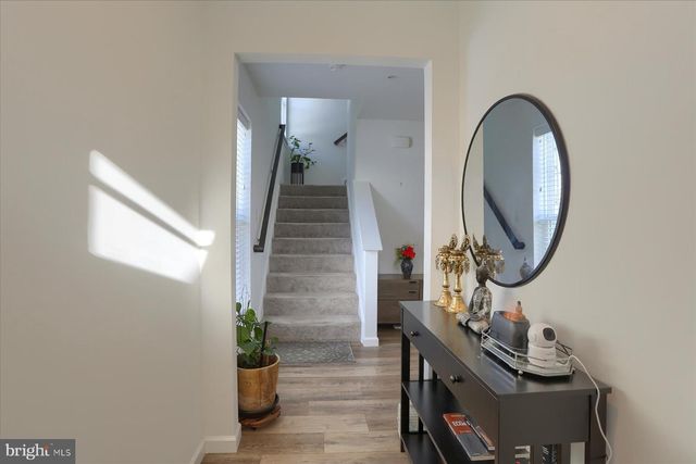 110 EMMA CIR, Harrisburg, PA 17112