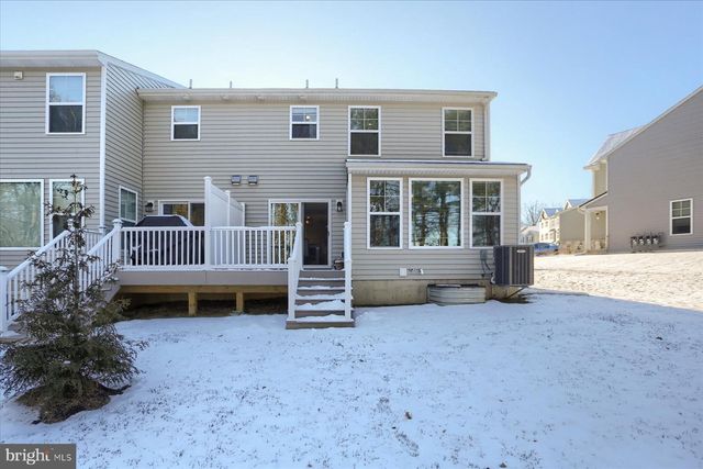 110 EMMA CIR, Harrisburg, PA 17112