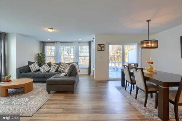 110 EMMA CIR, Harrisburg, PA 17112