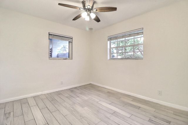 337 Mid Pines Road, Palm Springs, FL 33461