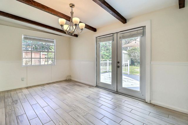 337 Mid Pines Road, Palm Springs, FL 33461