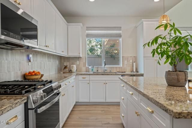 1991 Pomegranate Street, Santa Paula, CA 93060